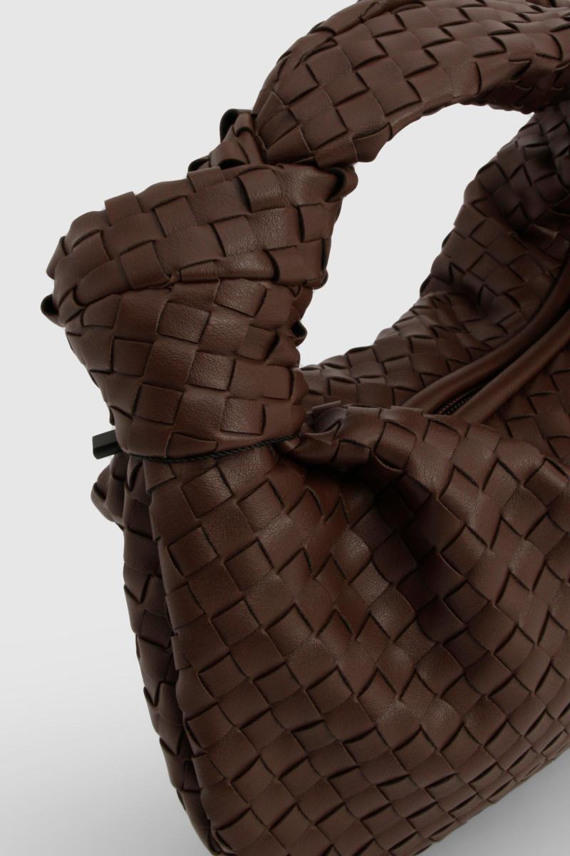 Плетена сумка з ручкою