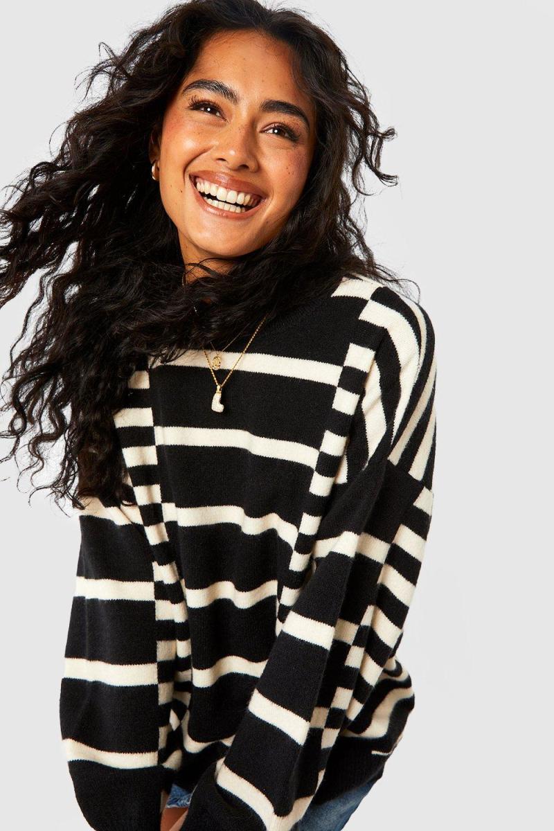 Оверсайз-джемпер у змішану смужку