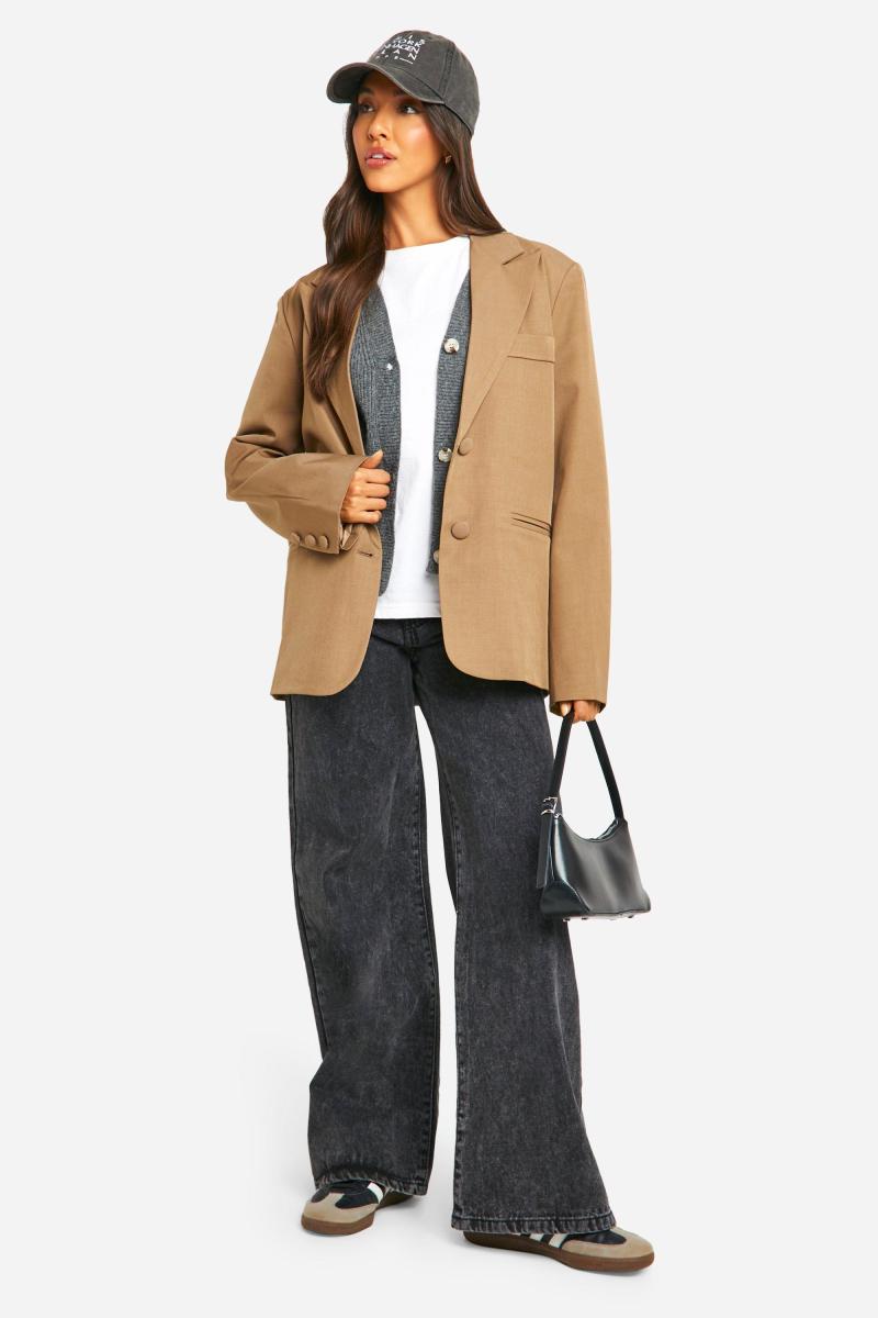 Одиночний послаблений пристосований блейзер