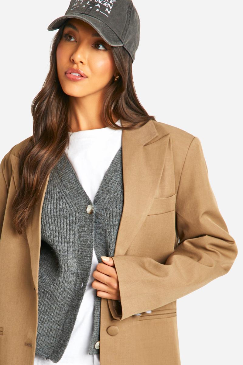 Одиночний послаблений пристосований блейзер