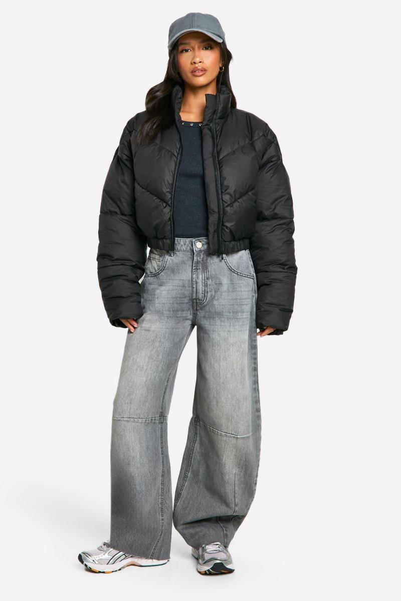 Маленький піджак з стьобаною лійкою шиї