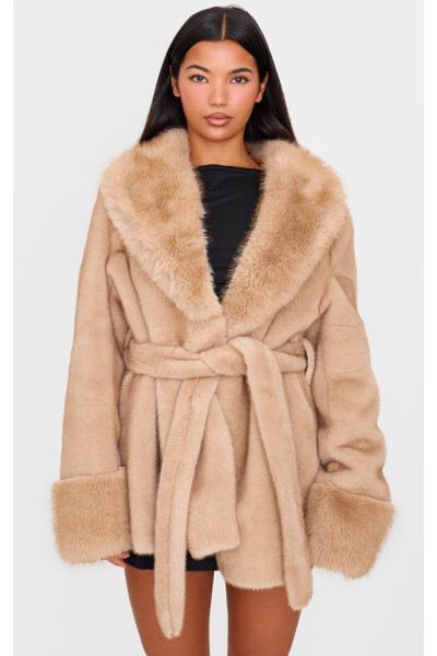 Грибоподібне плюшеве пальто зі штучного хутра