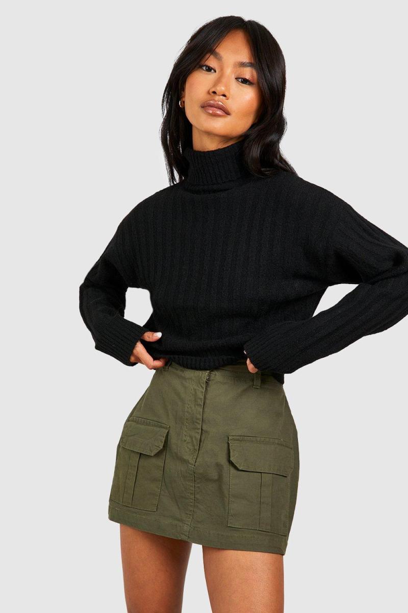 Укорочений джемпер з м’якою в’язкою в рубчик