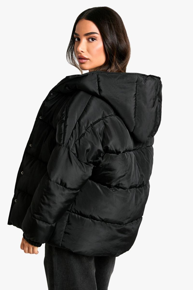 Маленький підкладений пальто