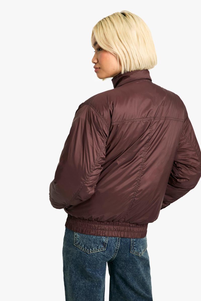 Бомбер з воронковим вирізом