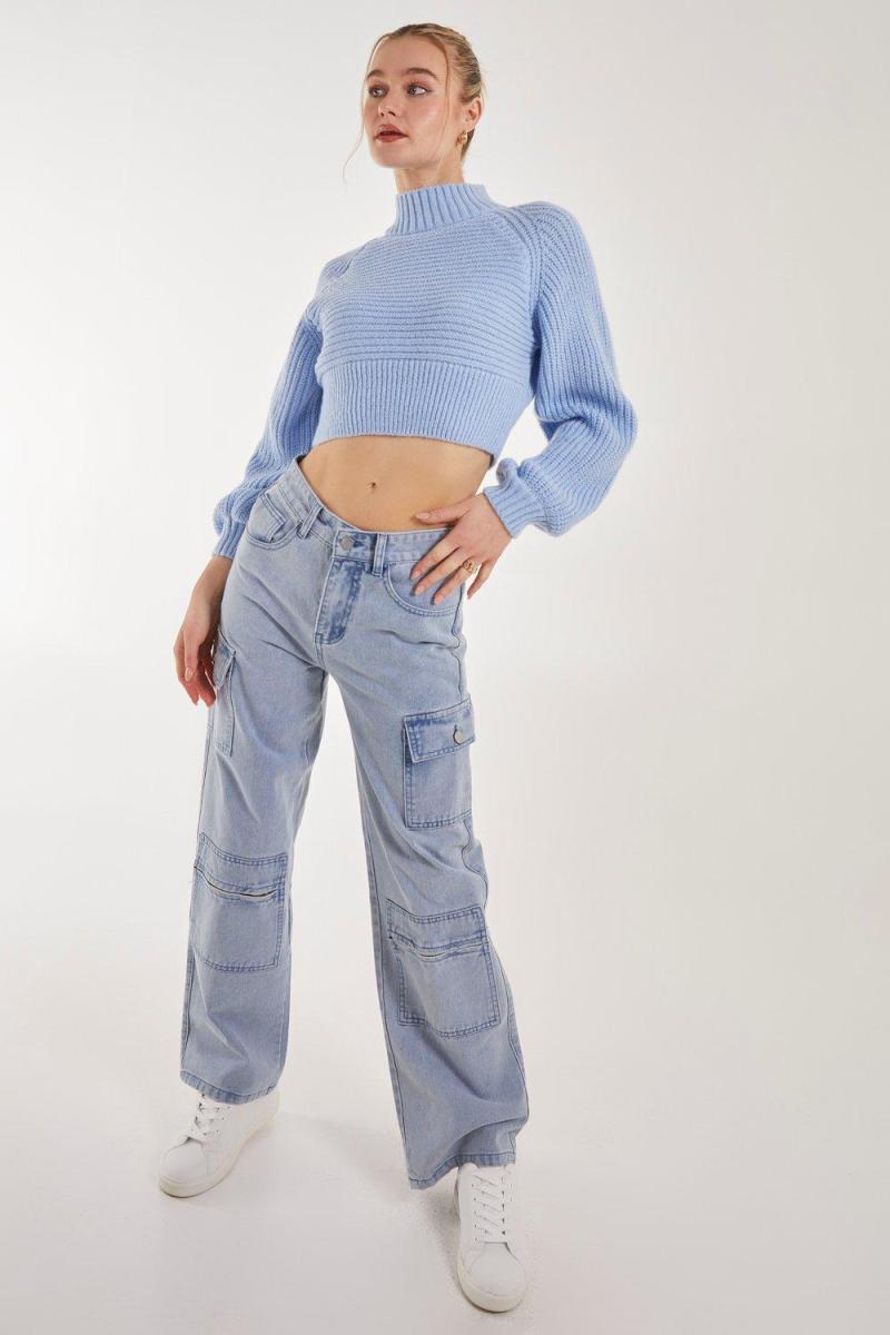 Висока в’язана на шиї джемпер