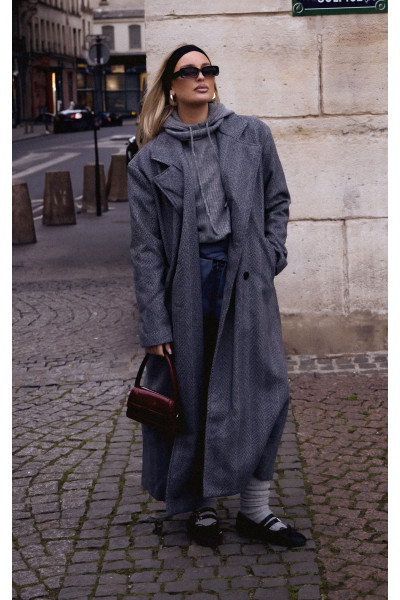 Розкішний трикотажний джемпер з капюшоном темно-сірого кольору